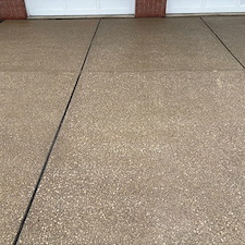 Concrete-Fence-and-Gutter-Cleaning 0